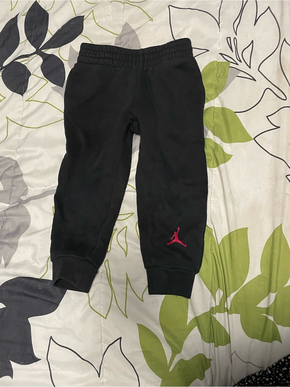 Jordan Kids Black Joggers with Red Jumpman Accent Size 2T